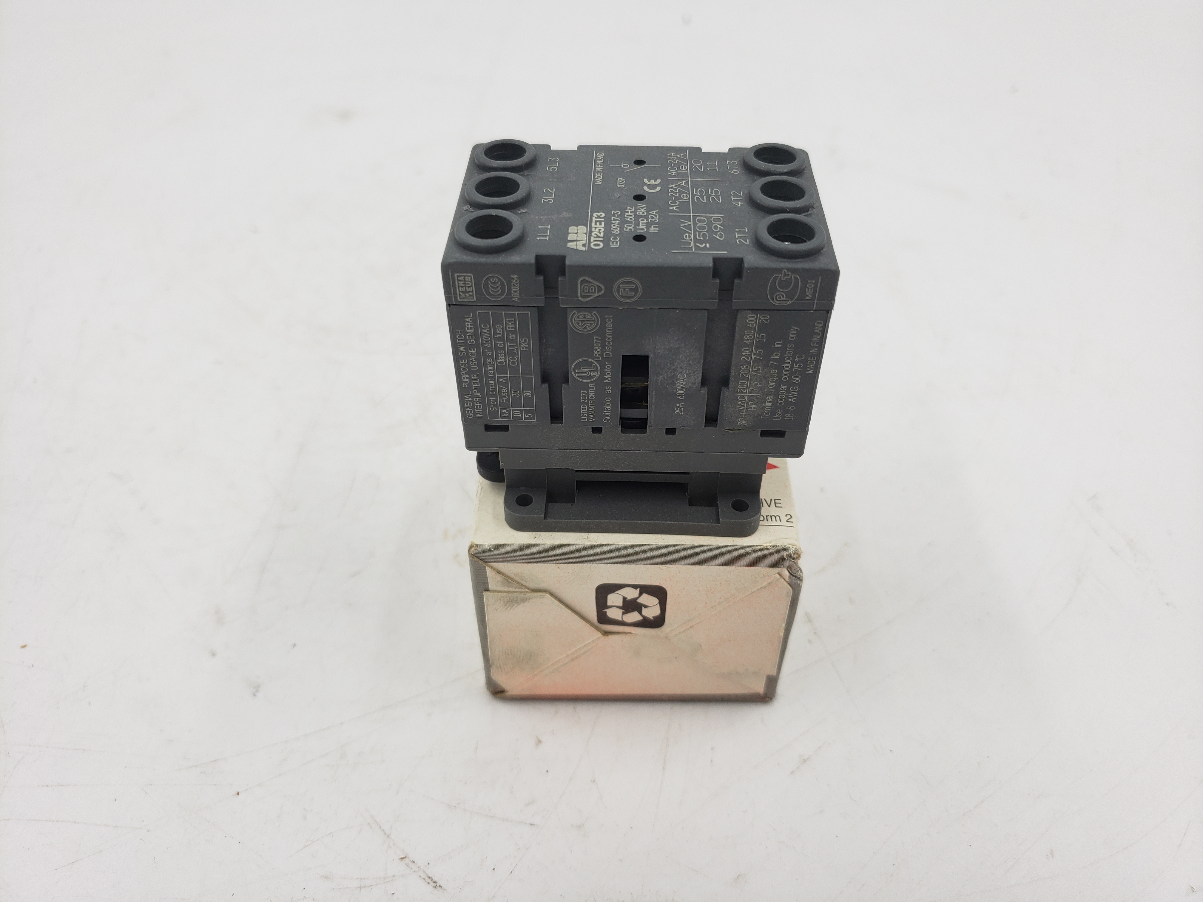 ABB 1SCA022352R6790 Switch Disconnect 32 Amp